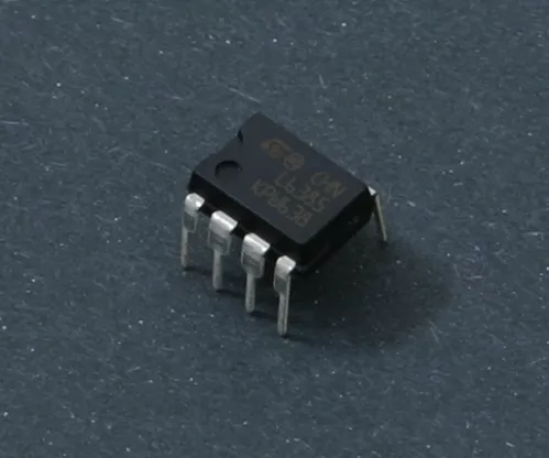 Yamaha X5908A0R IC L6385 EMX212SC Yamaha X5908A0R IC L6385 EMX212SC