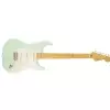 Fender Classic Series ′50s Stratocaster Maple Fingerboard, Surf Green
